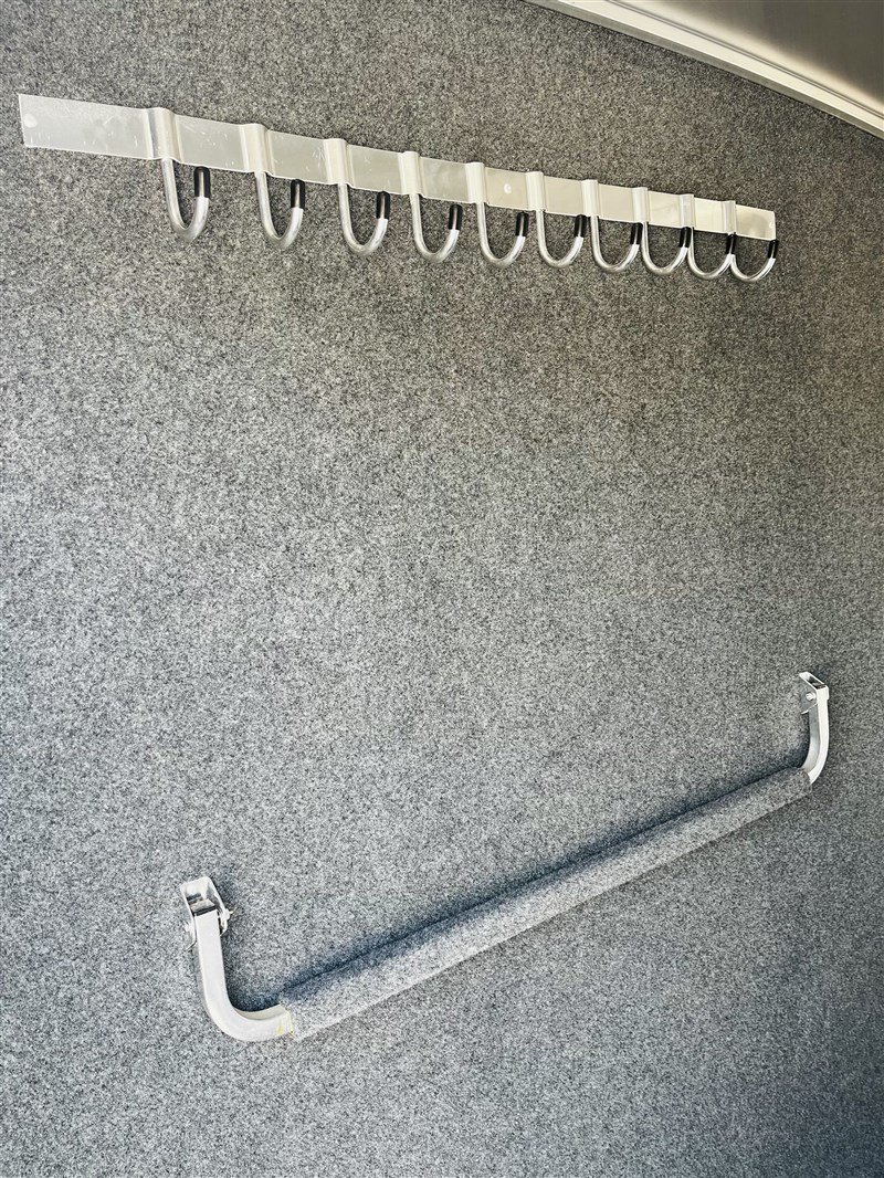 2015 4 Star 2 Horse Slant Load Bumper Pull - Image 17