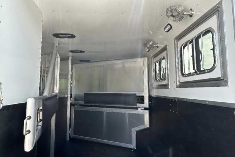 New 2024 Lakota 8313RKBGLQ Charger 3 Horse Trailer with 13′ Short Wall - Image 11