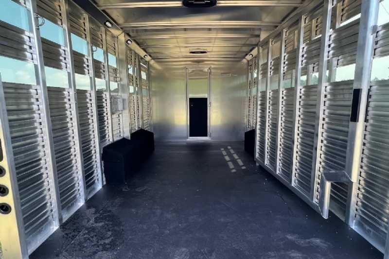 2024 Lakota Charger LE81413SR Stock Trailer with 13′ Short Wall - Image 25