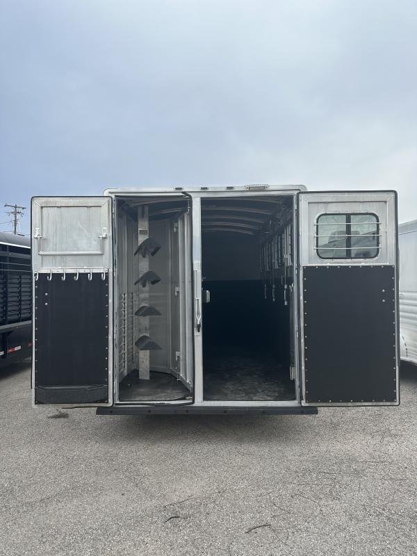 2004 Cherokee Trailers 4H GN Horse Trailer - Image 13