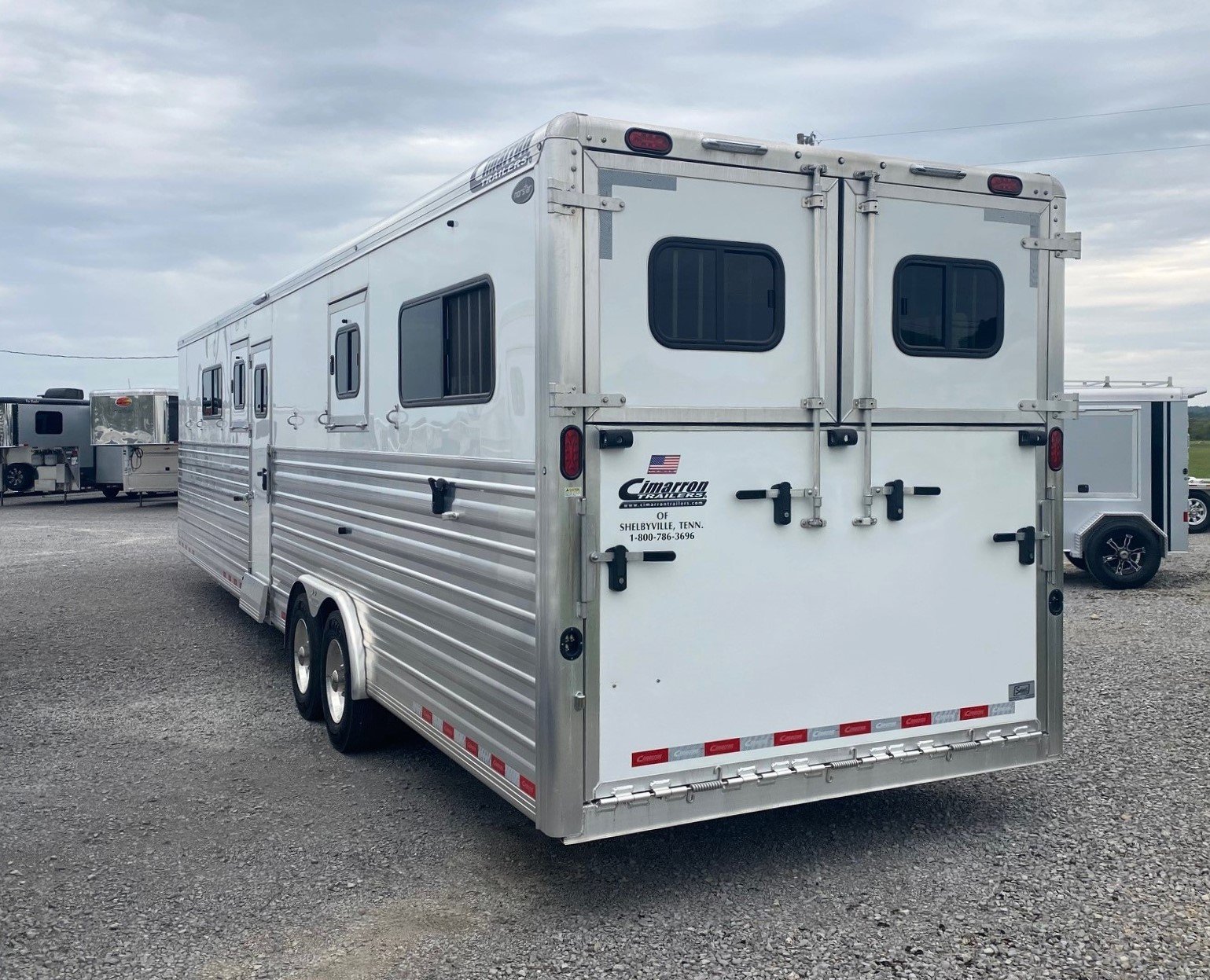 2023 CIMARRON NORSTAR 6 HORSE HEAD TO HEAD TRAILER - Image 6