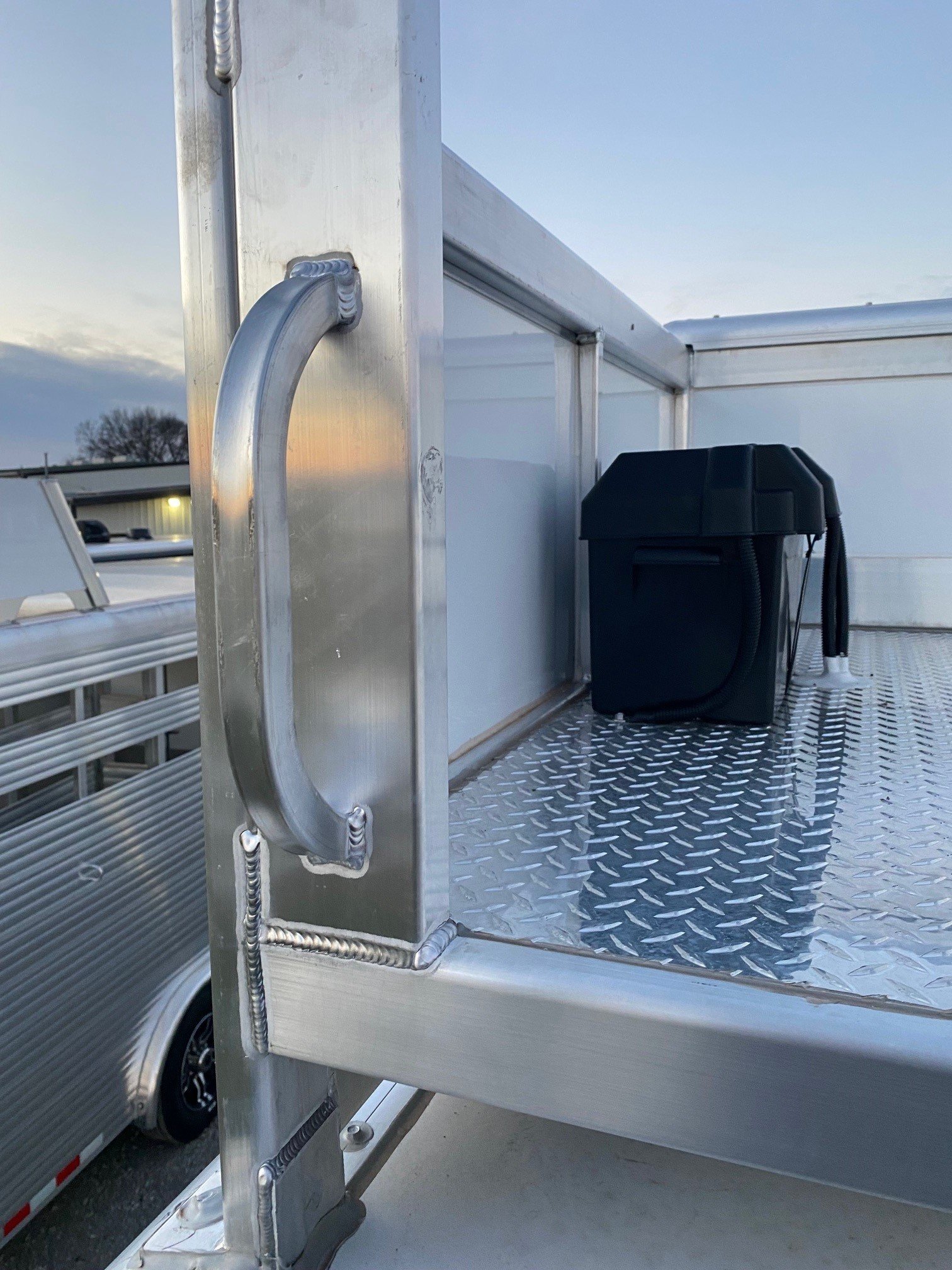 2024 Cimarron Trailers 8412 Outback Customs 4 Horse LQ - Image 23