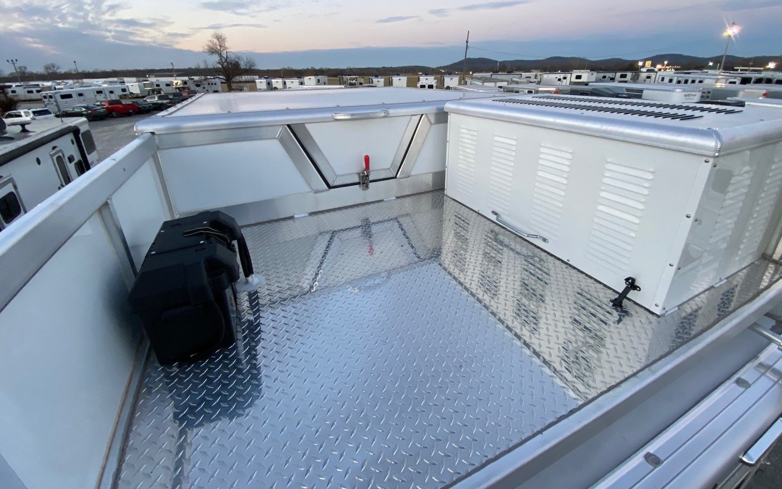 2024 Cimarron Trailers 8412 Outback Customs 4 Horse LQ - Image 24