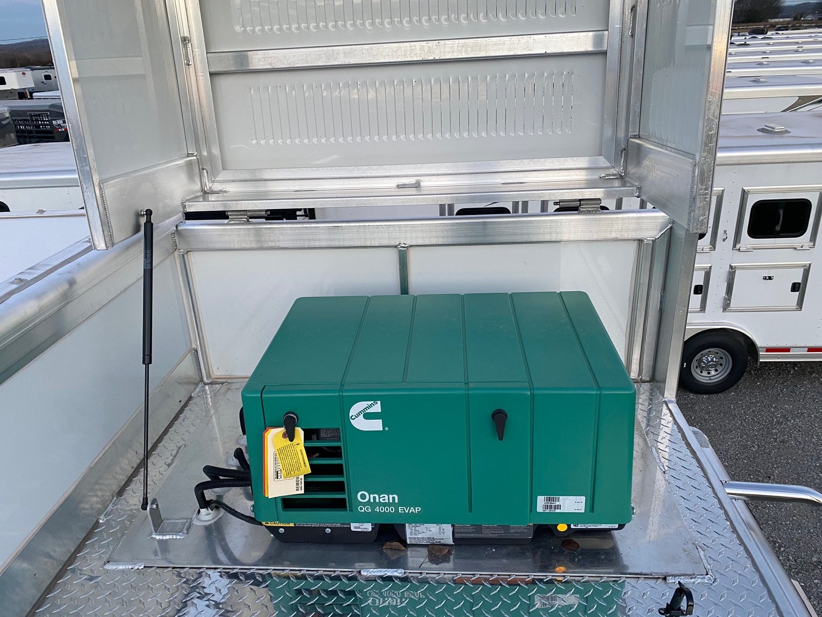 2024 Cimarron Trailers 8412 Outback Customs 4 Horse LQ - Image 25