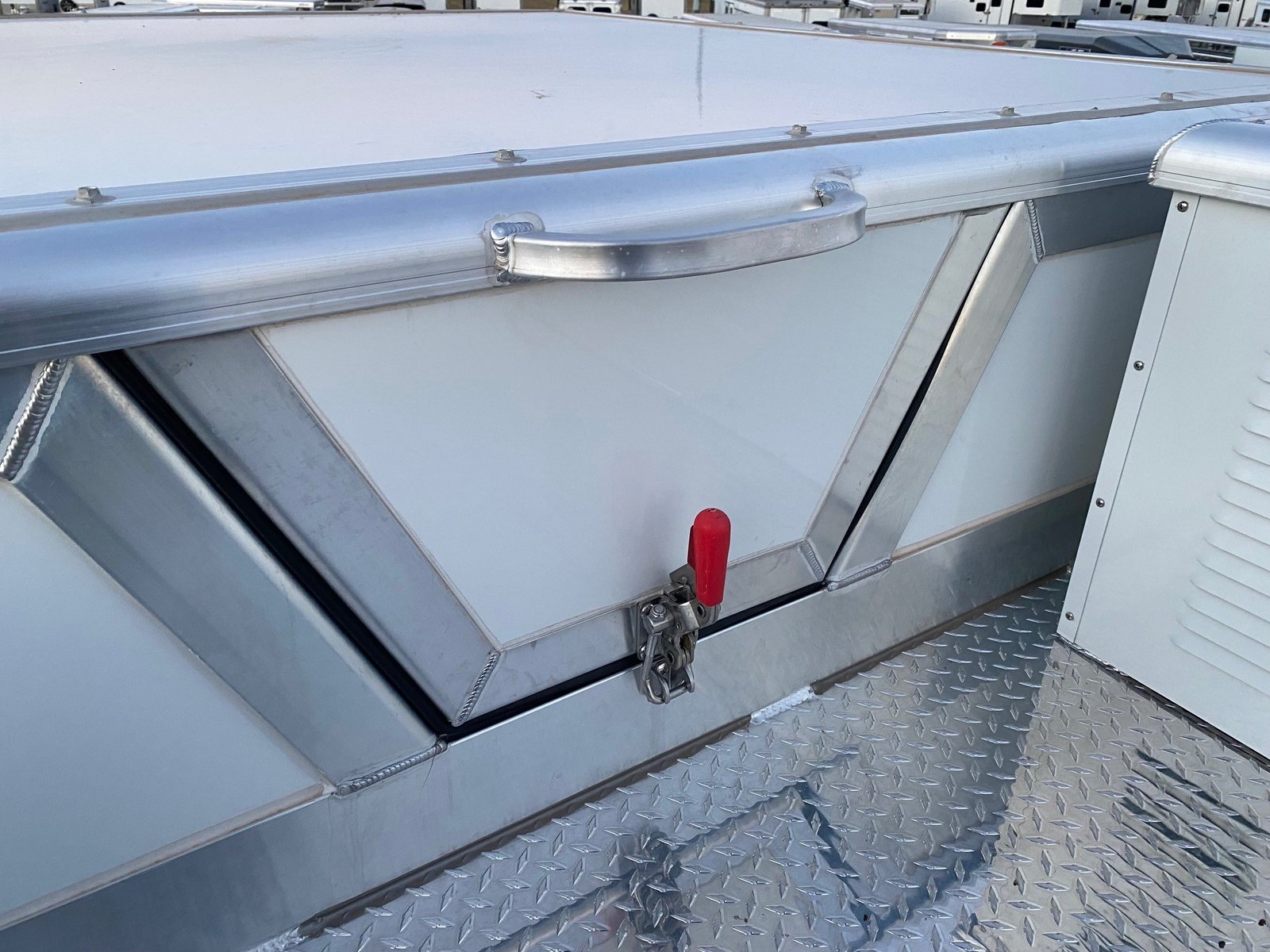 2024 Cimarron Trailers 8412 Outback Customs 4 Horse LQ - Image 26