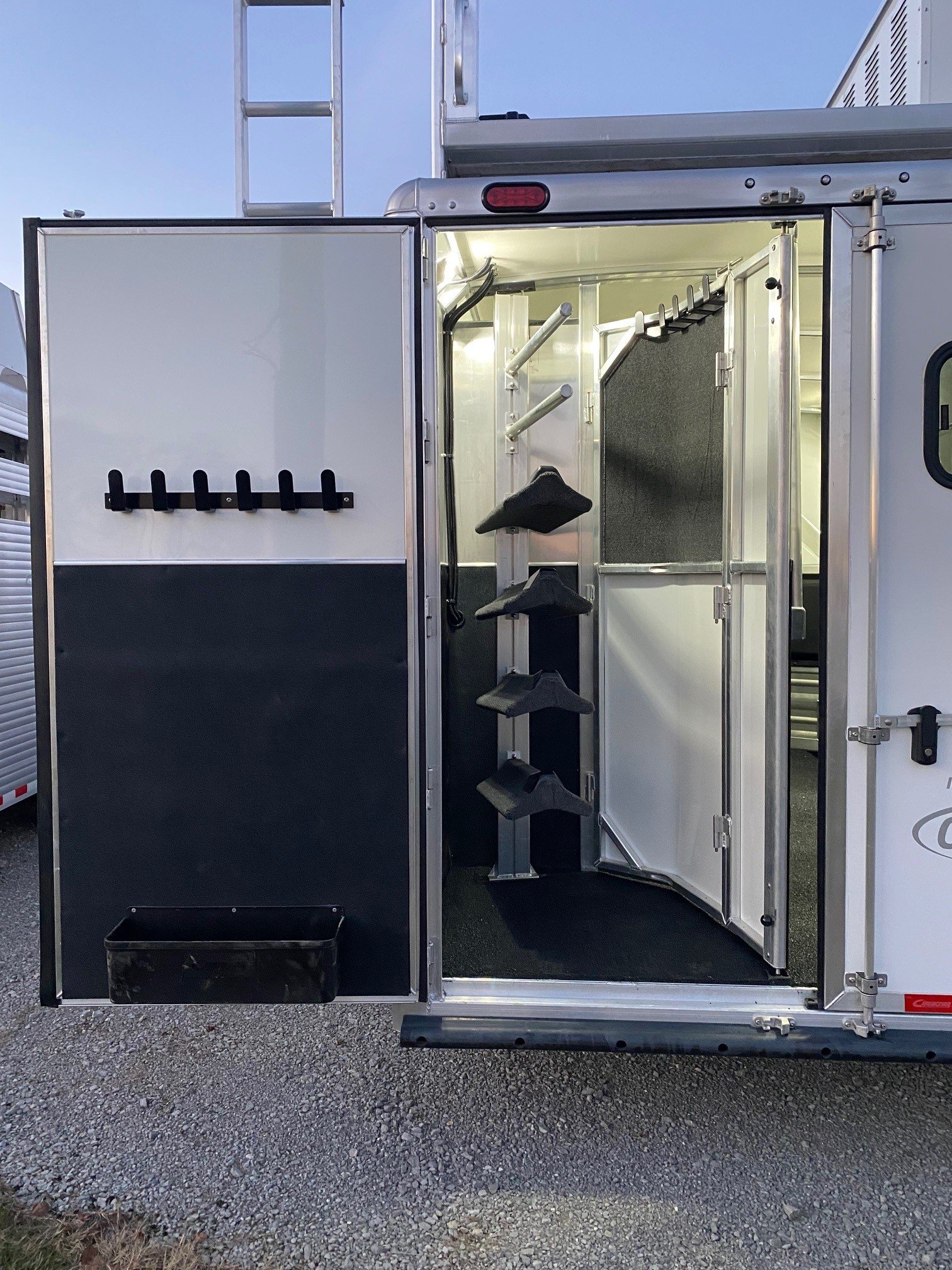 2024 Cimarron Trailers 8412 Outback Customs 4 Horse LQ - Image 29