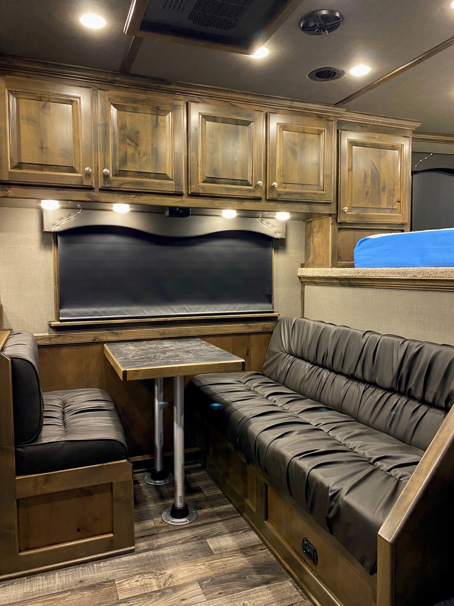 2024 Cimarron Trailers 8412 Outback Customs 4 Horse LQ - Image 45