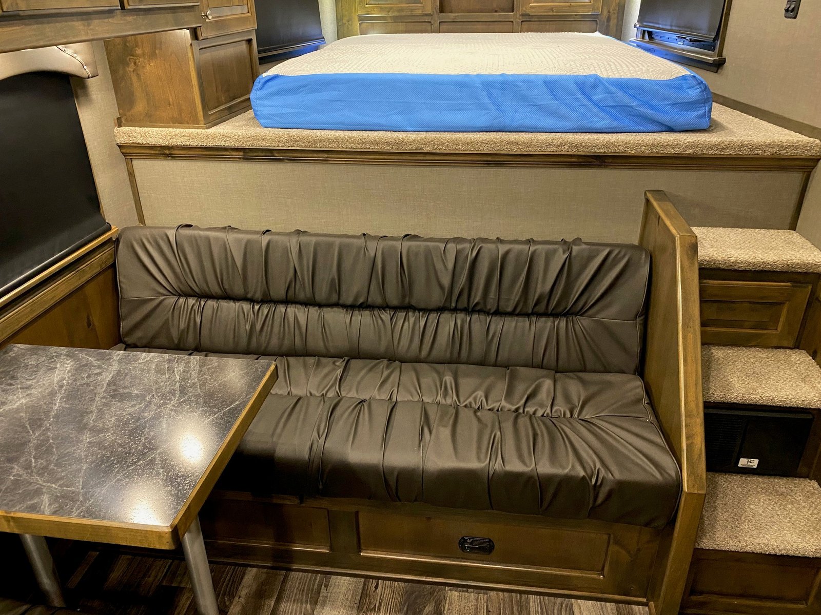 2024 Cimarron Trailers 8412 Outback Customs 4 Horse LQ - Image 46