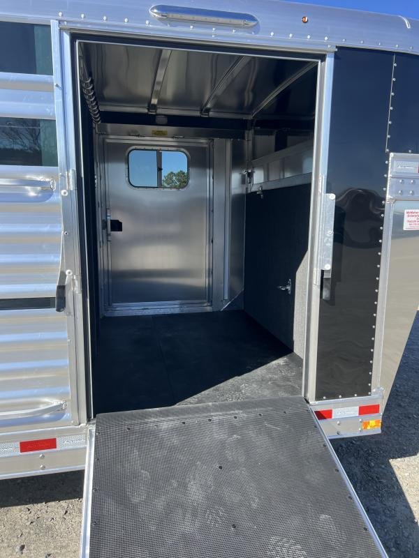 2025 Elite Trailers 8’x28′ Show Cattle Stock Combo Trailer - Image 2