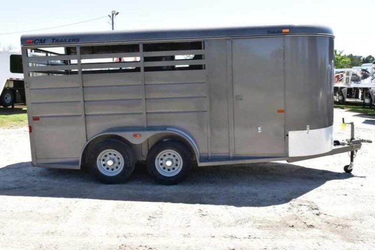 2017 CM 3HSLBP 3 Horse Trailer - Image 8