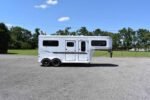 2000 Sundowner 7204GNST 2 Horse Trailer