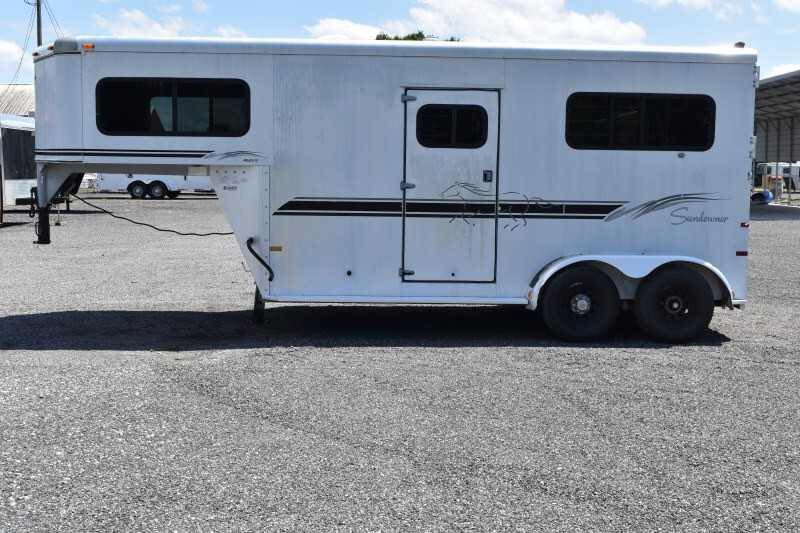 2000 Sundowner 7204GNST 2 Horse Trailer - Image 17