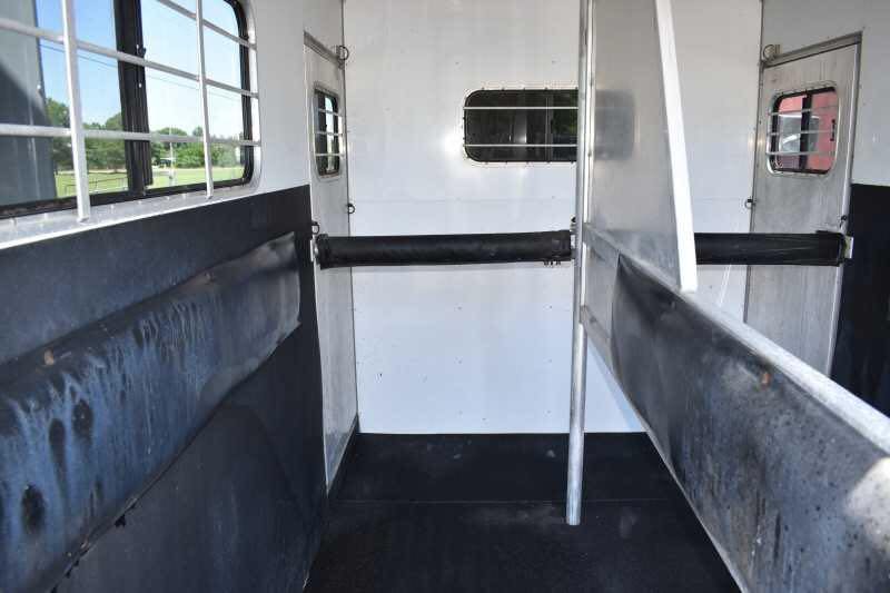2000 Sundowner 7204GNST 2 Horse Trailer - Image 22