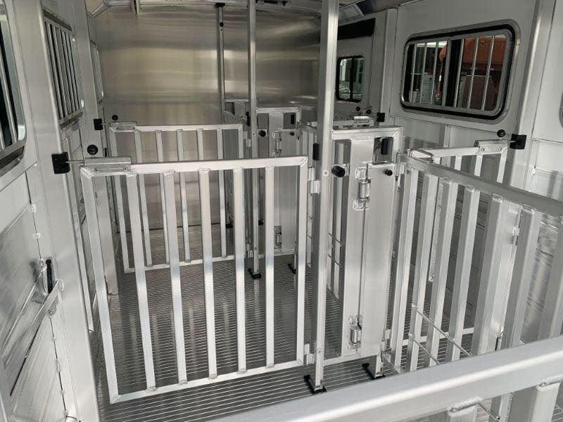 2020 19′ CIMARRON BUMPER PULL 6 PEN STOCK TRAILER - Image 6