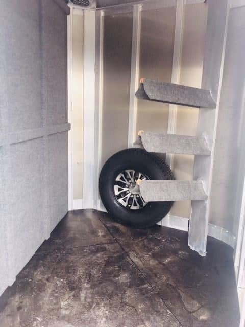 2018 Platinum Coach 3 Horse Bumper Pull - Image 4