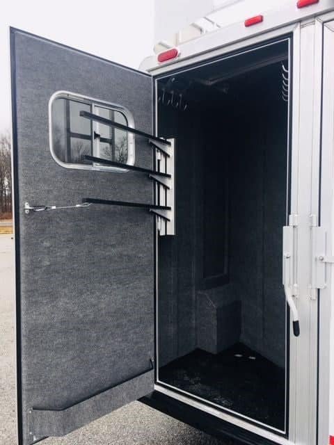 2018 Platinum Coach 3 Horse Bumper Pull - Image 9