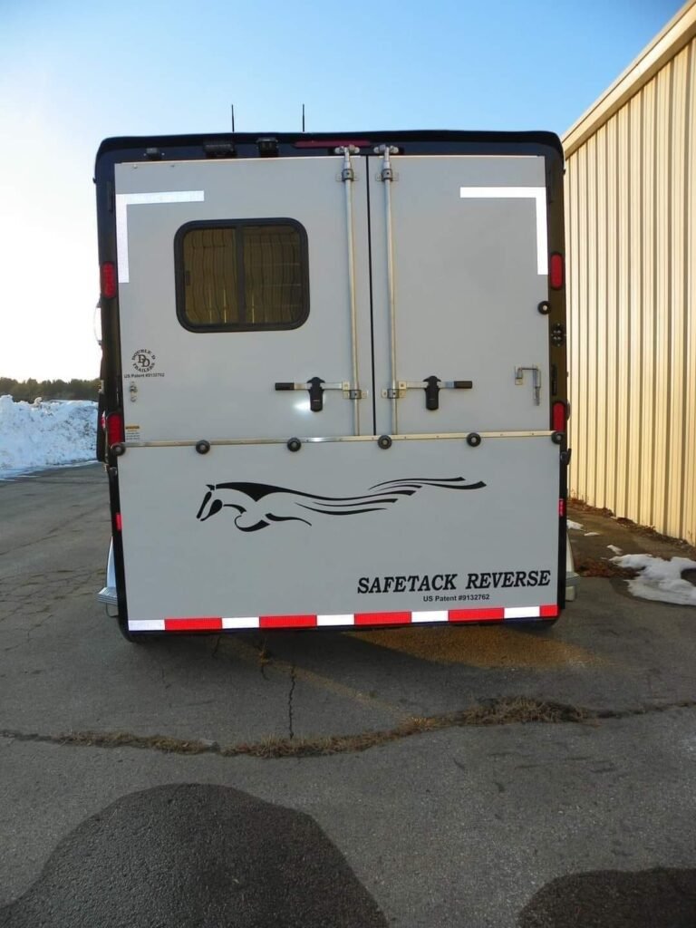 2022 Double D Reverse Slant 2 Horse Bumper Pull - Image 7
