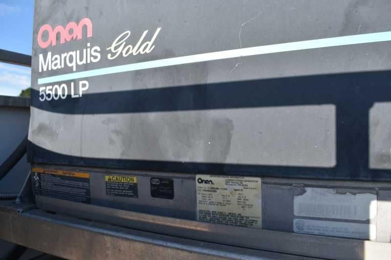 2006 Platinum 8410LQ 4 Horse Trailer with 9′ Short Wall - Image 29