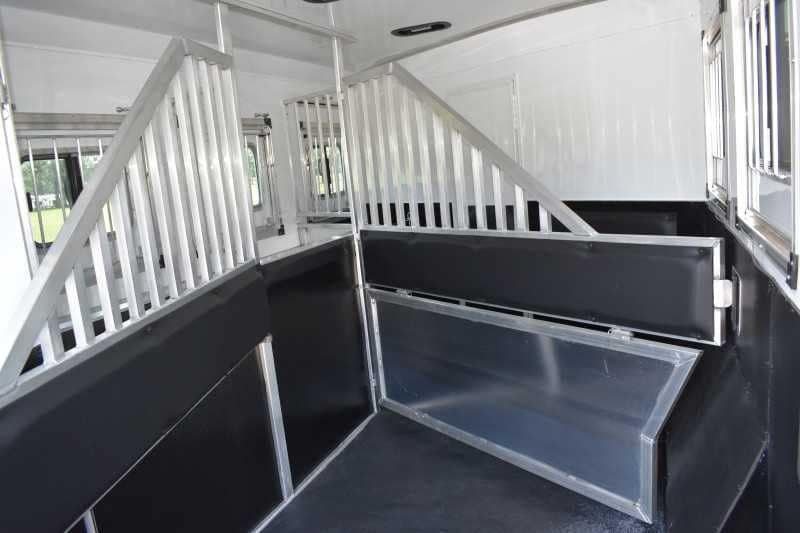 2020 Bison Laredo 3 Horse Trailer with 11′ Short Wall - Image 30