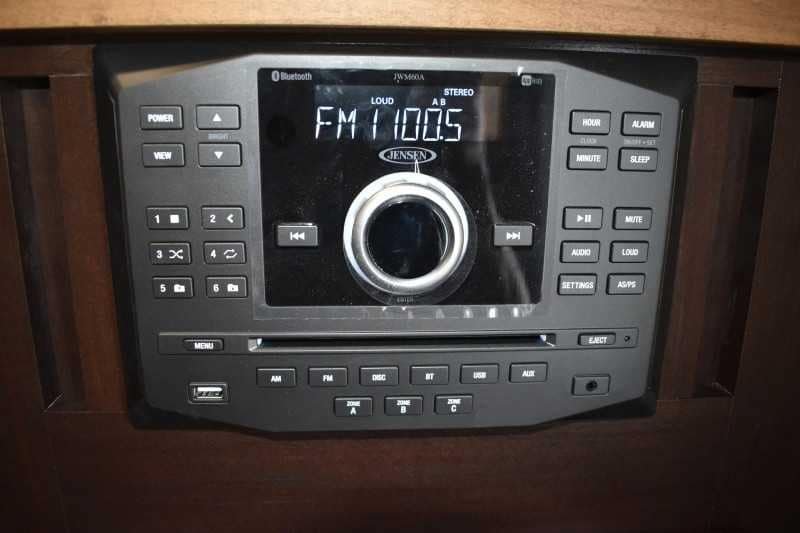 2020 Bison Laredo 3 Horse Trailer with 11′ Short Wall - Image 18