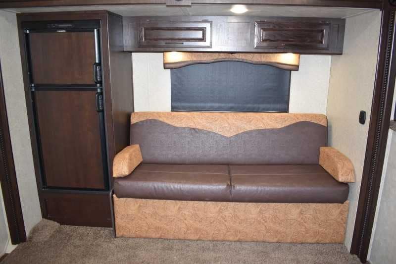 2020 Bison Laredo 3 Horse Trailer with 11′ Short Wall - Image 15