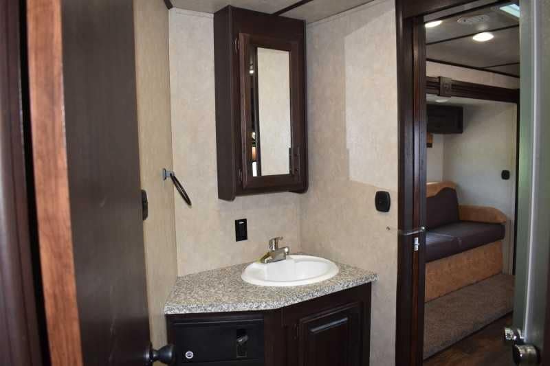 2020 Bison Laredo 3 Horse Trailer with 11′ Short Wall - Image 22