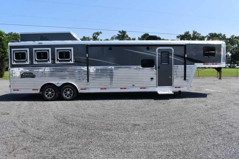 2020 Bison Laredo 3 Horse Trailer with 11′ Short Wall - Image 2