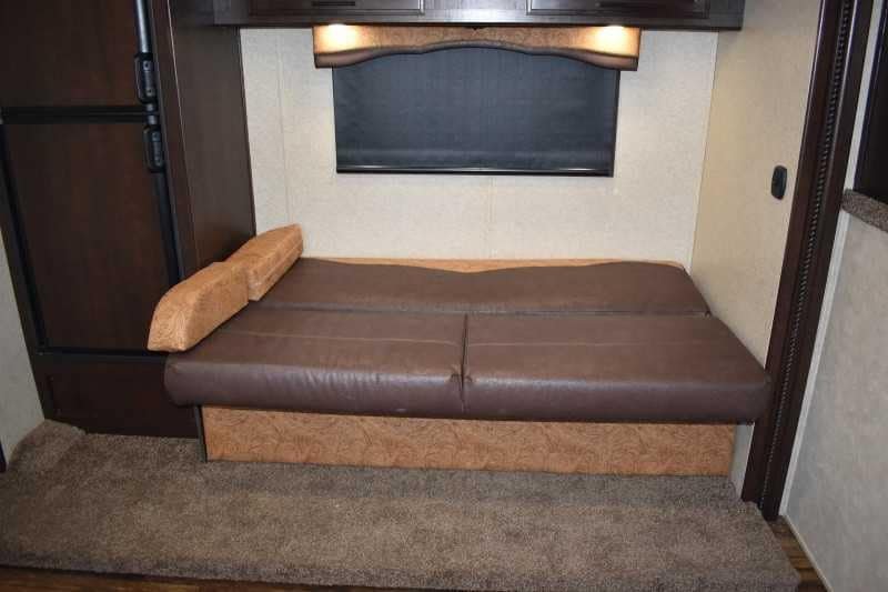 2020 Bison Laredo 3 Horse Trailer with 11′ Short Wall - Image 17