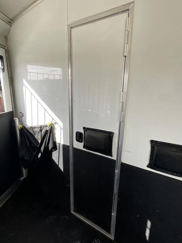 2008 4-Star Trailer 4 horse 12ft Outlaw LQ - Image 31