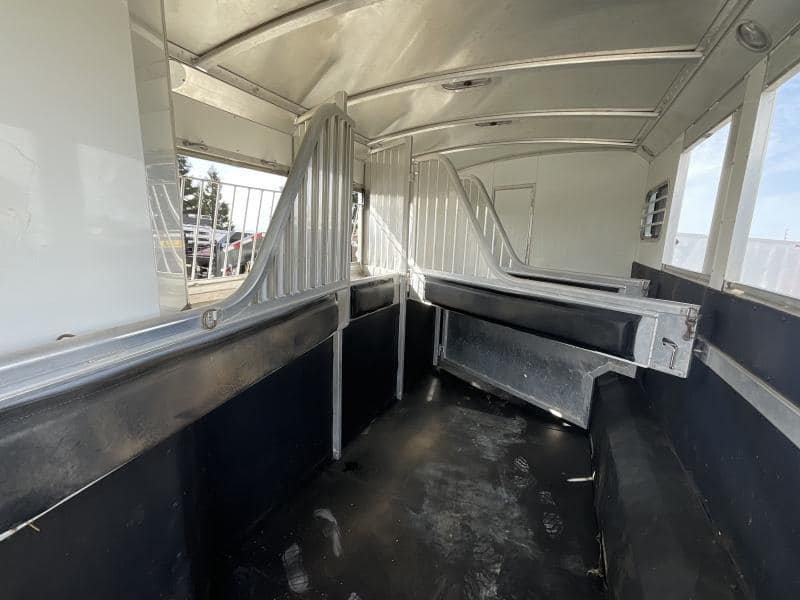 2008 4-Star Trailer 4 horse 12ft Outlaw LQ - Image 12
