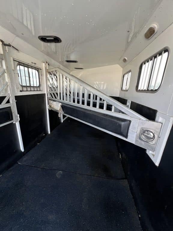 2020 Trails West Sierra Gooseneck 4 Horse - Image 22