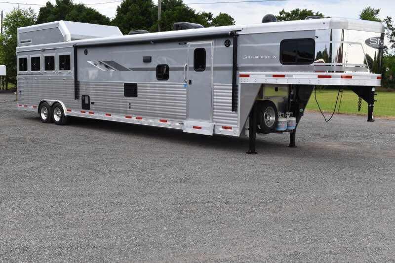 2020 SMC SL8418SCEBUG 4 Horse Trailer with 18 Short Wall - Image 3