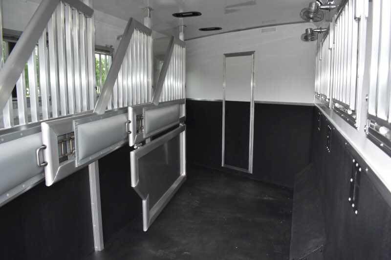 2020 SMC SL8418SCEBUG 4 Horse Trailer with 18 Short Wall - Image 35