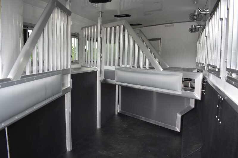 2020 SMC SL8418SCEBUG 4 Horse Trailer with 18 Short Wall - Image 33