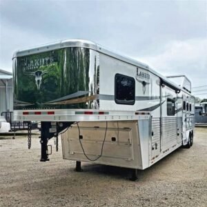 2018 Lakota Bighorn 3 Horse Double Slide Living Quarter