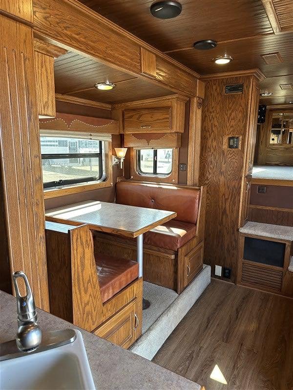 2007 Bloomer 3 Horse Living Quaters - Image 15