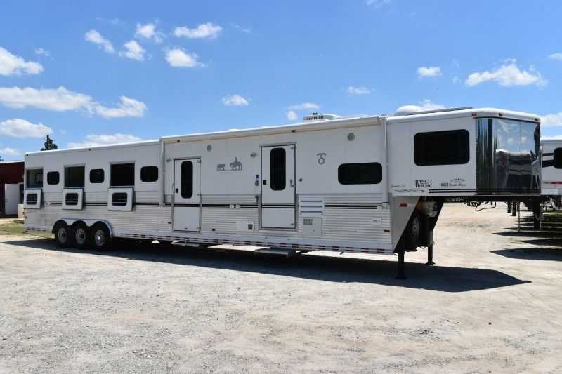 2005 Sundowner Sunlite 6LQ Horse Trailer with 11′ Short Wall 725 Grand Sierra 8612GLQ MidTack - Image 7