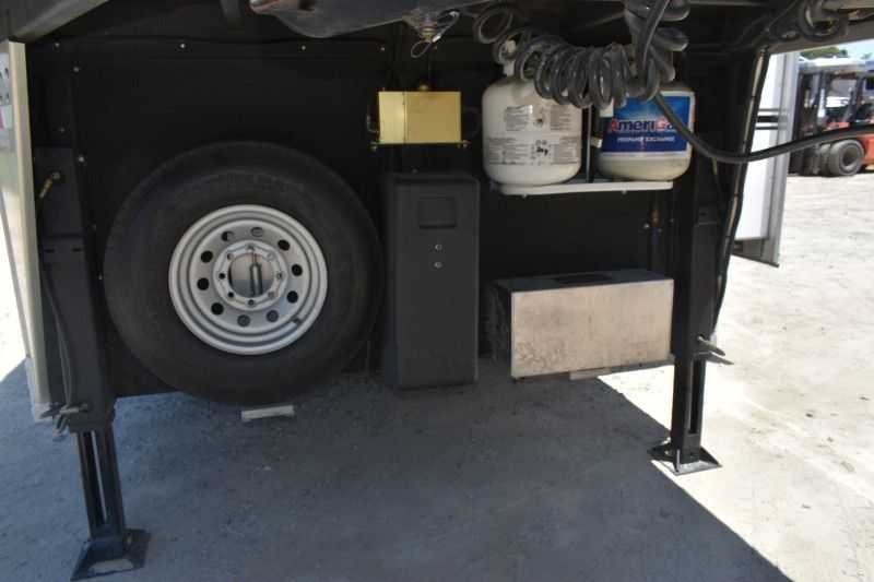 2005 Sundowner Sunlite 6LQ Horse Trailer with 11′ Short Wall 725 Grand Sierra 8612GLQ MidTack - Image 47