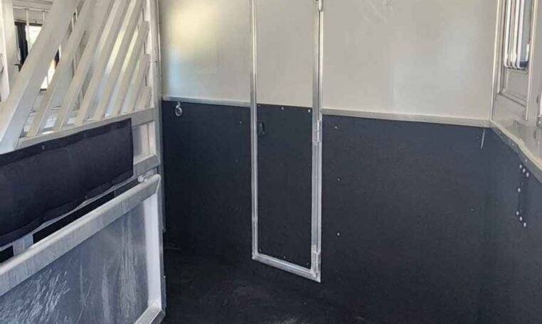 2019 Lakota Bighorn 6 Horse Side Load Trailer - Image 14