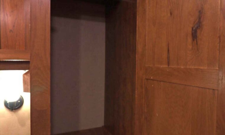 2019 Lakota Bighorn 6 Horse Side Load Trailer - Image 21