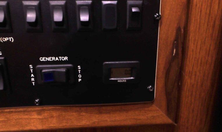 2019 Lakota Bighorn 6 Horse Side Load Trailer - Image 37