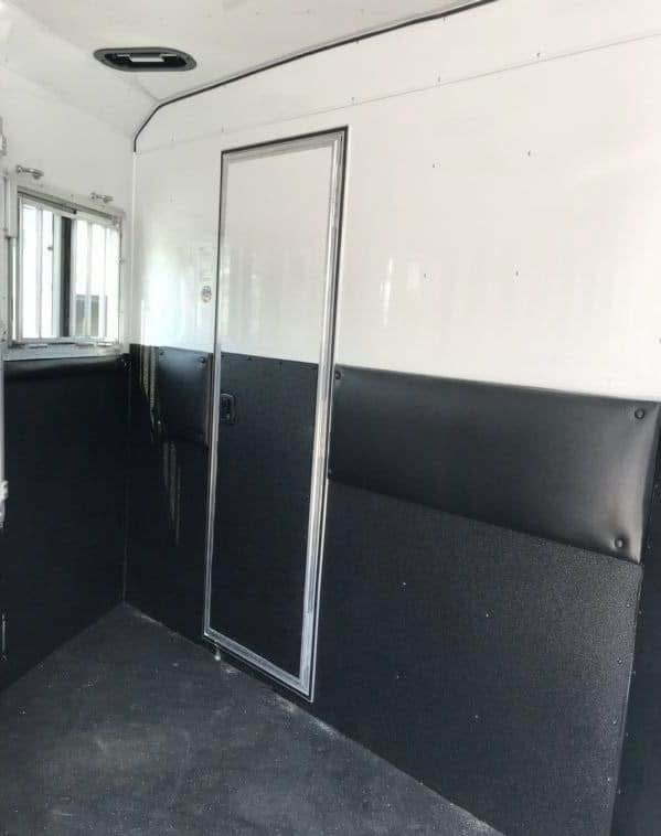 2020 Merhow 2H 9′ LQ with Slide and Dinette - Image 18