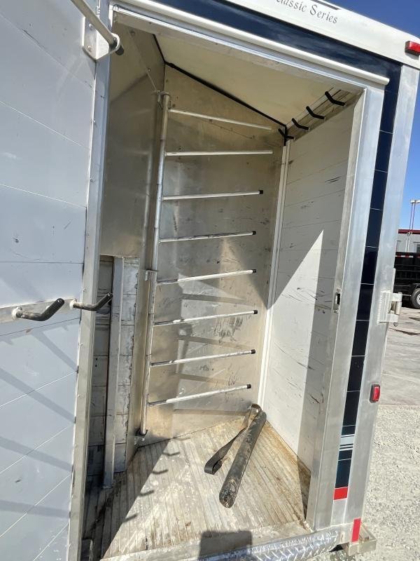 2005 Jamco 4 Horse Gooseneck Trailer - Image 22