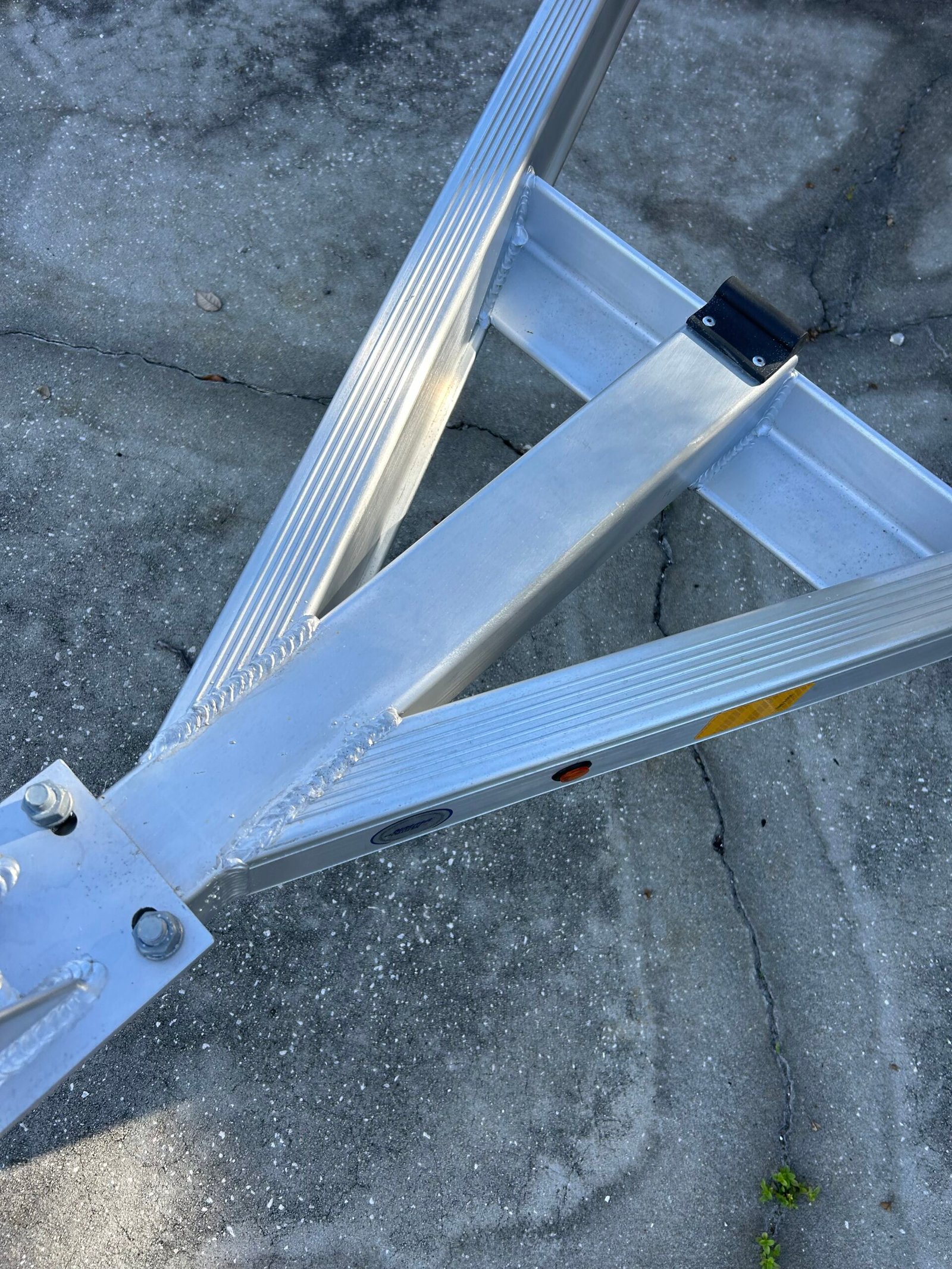 Single Aluminum Jet Ski Trailer Magic Tilt - Image 5