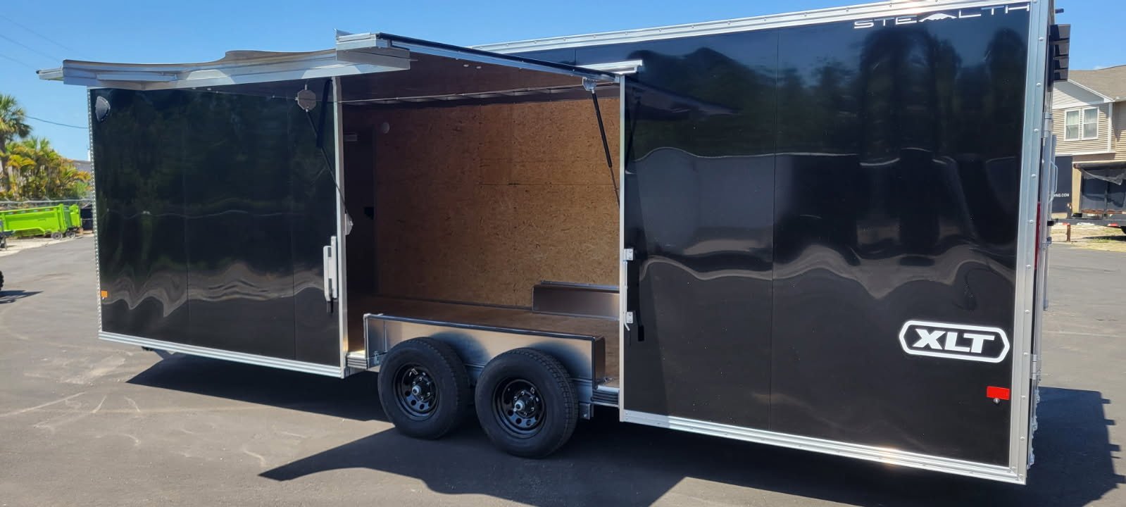 8.5X24 ALUMINUM CAR HAULER WITH ELITE ESCAPE DOOR