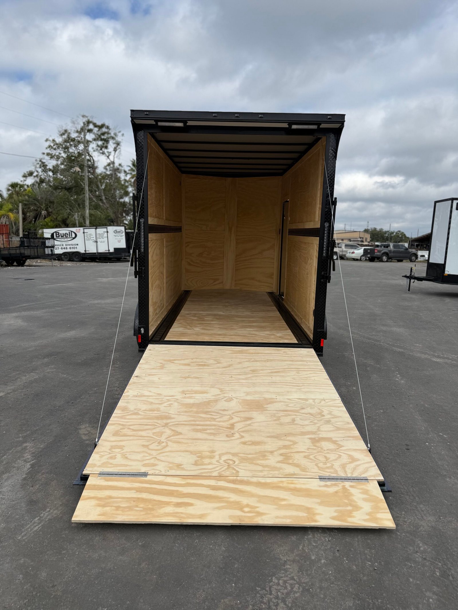 All World 7x14x8 w/ rear spoiler & e-track - Image 11