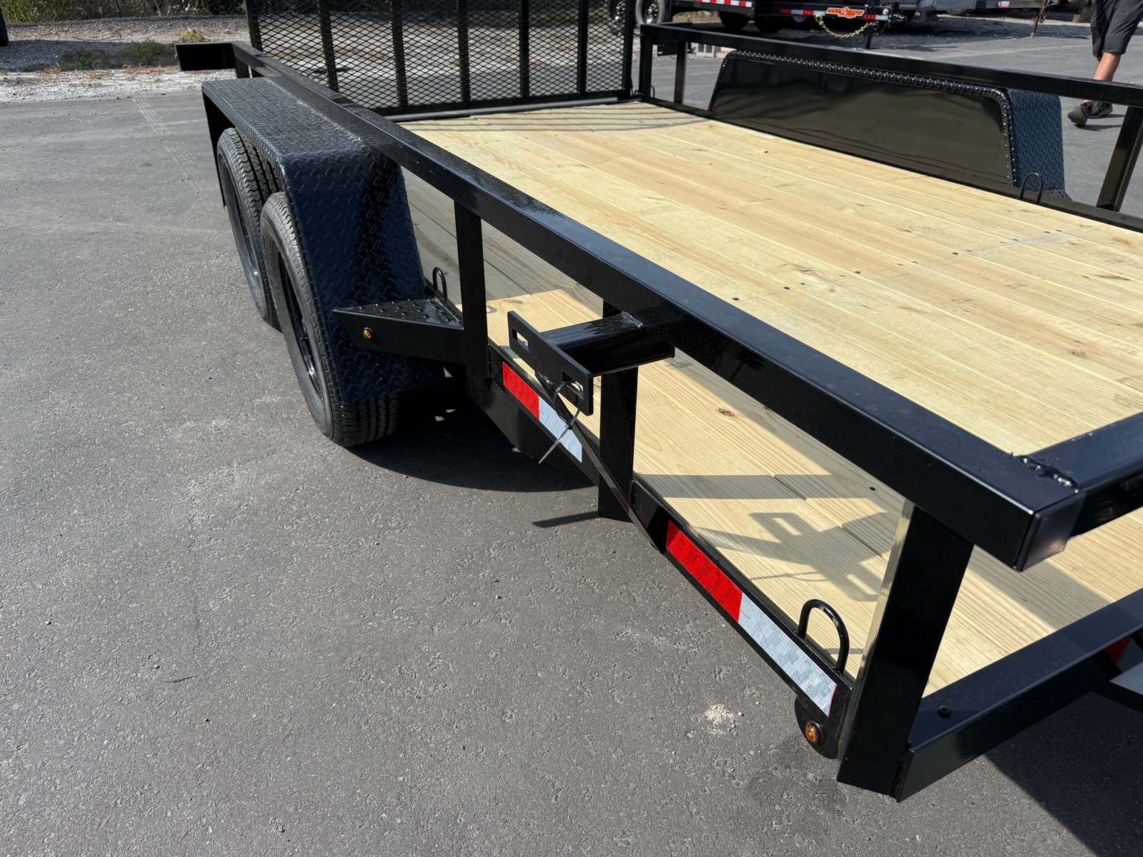 2026 DOWN2EARTH 6X12 TANDEM AXLE UTILITY TRAILER WITH BAR SIDING AND 48″ GATE - Image 5