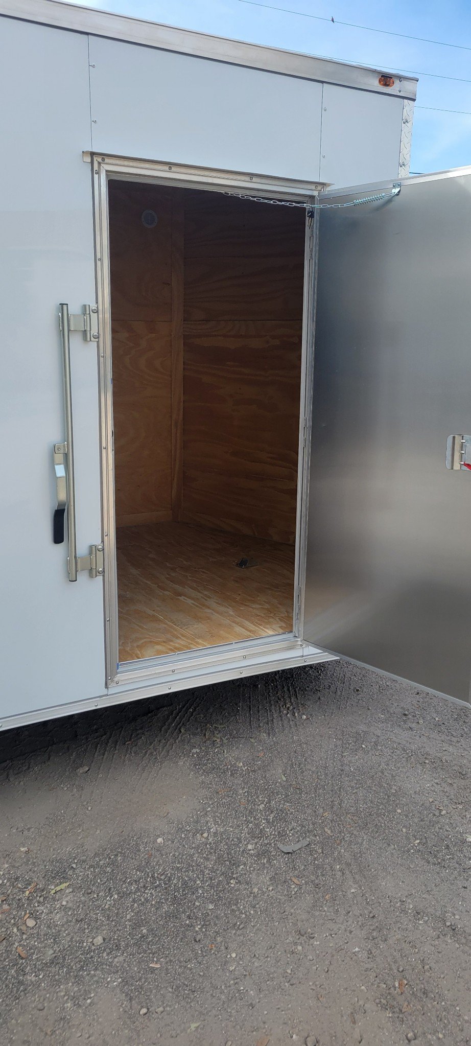7x16x7 Barn Door enclosed Trailer - Image 3