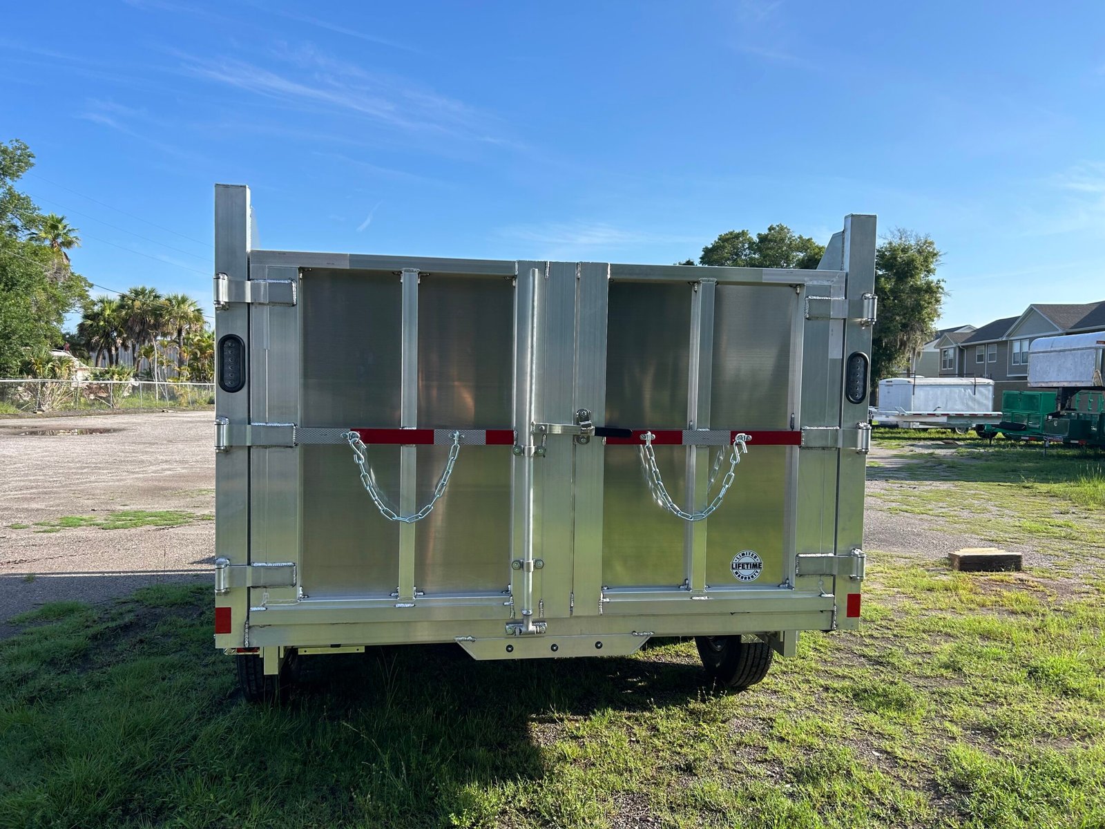 7x14x4 cargo pro aluminum dump trailer - Image 7