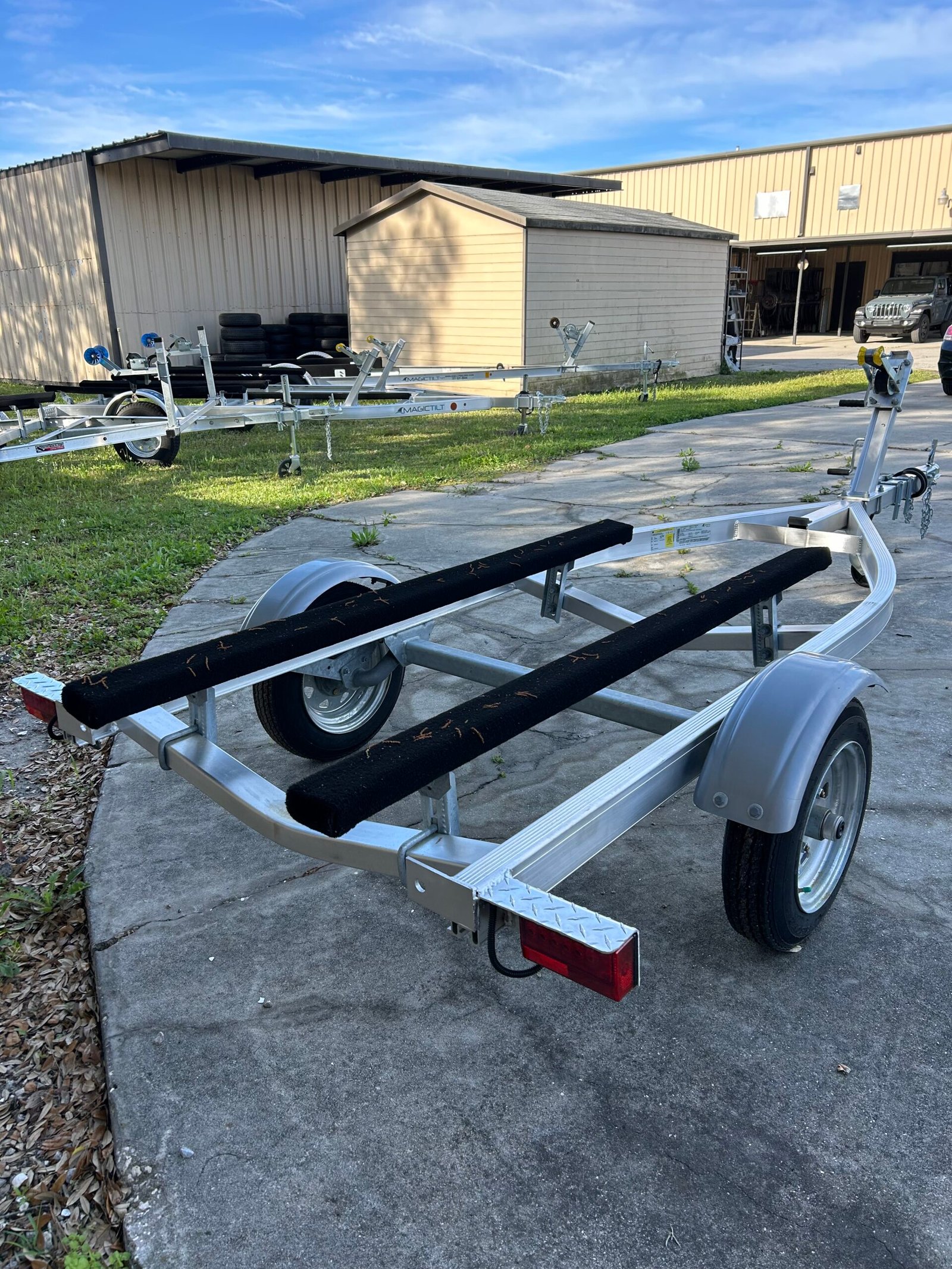Single Aluminum Jet Ski Trailer Magic Tilt - Image 4
